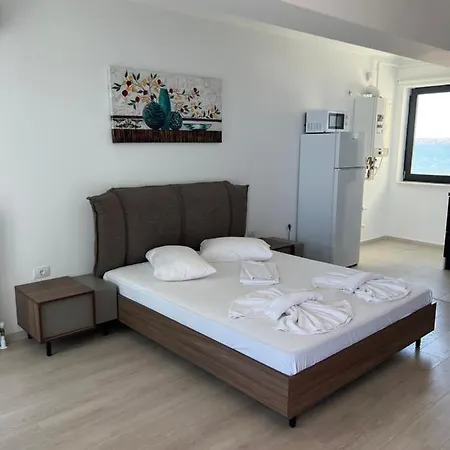 Hermanos Studio Nuba Club *